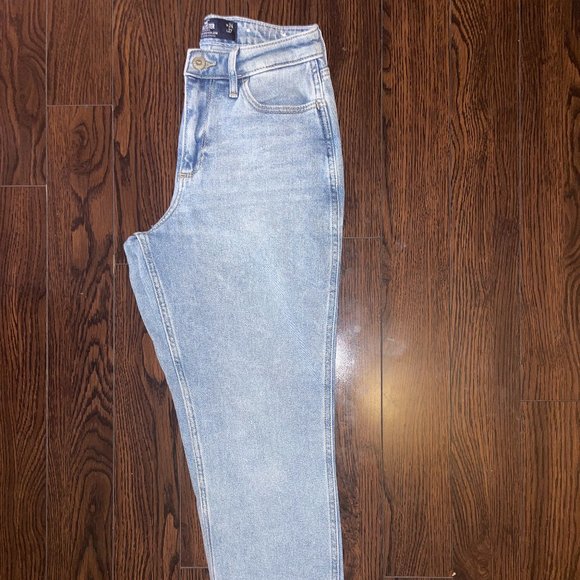 jeans - Picture 1 of 3